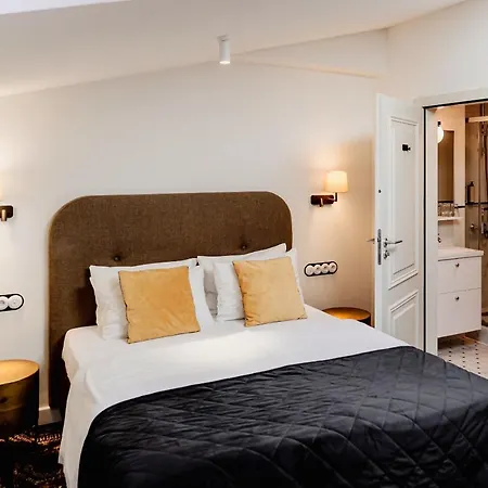 N33 Premium Old Town - Destigo Cracovia