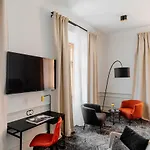 N33 Premium Old Town - Destigo Appartamento *