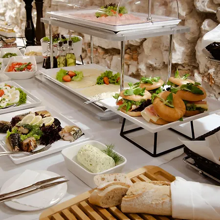 N33 Premium Old Town - Destigo *