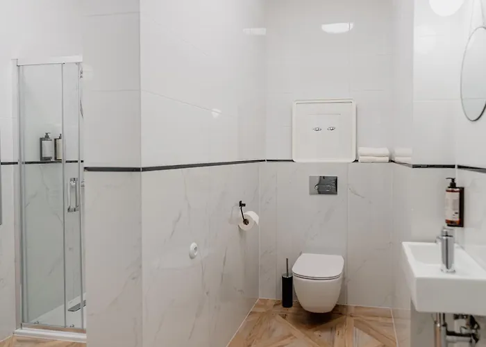 N33 Premium Old Town - Destigo קרקוב